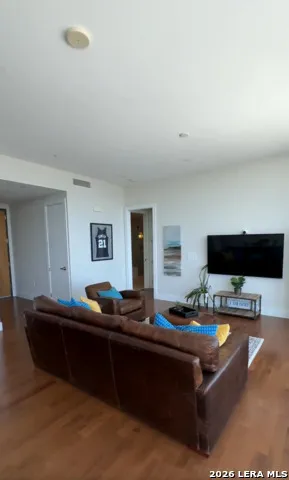 610 E MARKET ST #2803 San Antonio, TX 78205