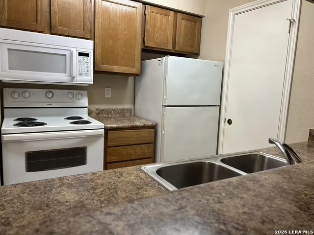 13018 HEIMER RD #710 San Antonio, TX 78216