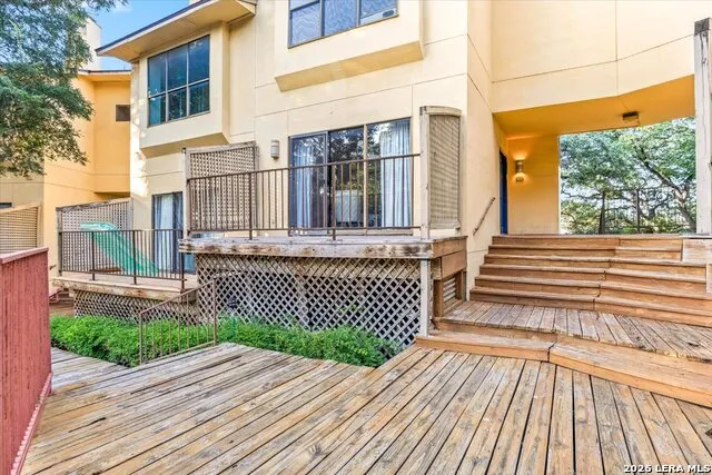 8642 Fredericksburg Rd #704 San Antonio, TX 78240