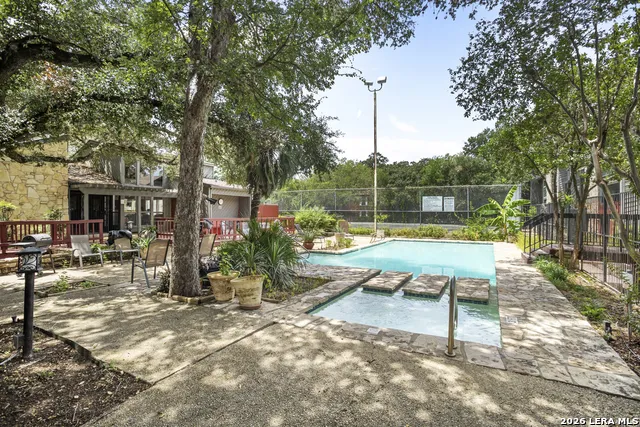 3843 Barrington #131H San Antonio, TX 78217