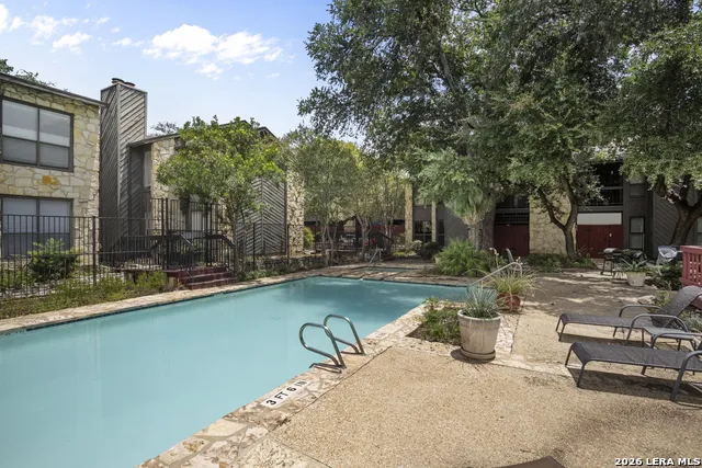 3843 Barrington #131H San Antonio, TX 78217