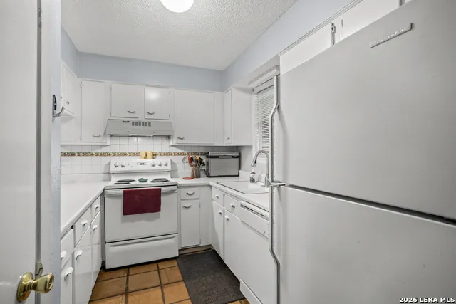 3843 Barrington #131H San Antonio, TX 78217