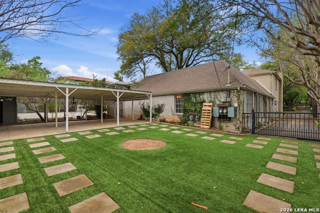 484 E OLMOS DR Olmos Park, TX 78212