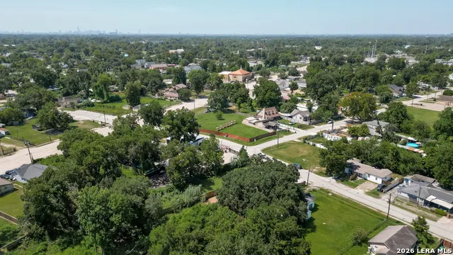7306 Knox St. Houston, TX 77088