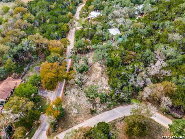 112 Woodacre Dr. Wimberley, TX 78676