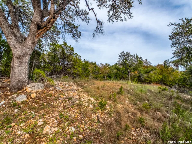 112 Woodacre Dr. Wimberley, TX 78676