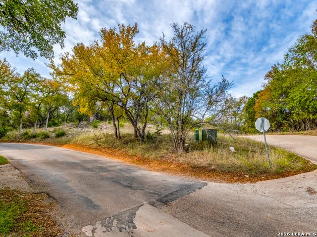 112 Woodacre Dr. Wimberley, TX 78676