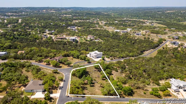 2480 BELLA VIS Canyon Lake, TX 78133