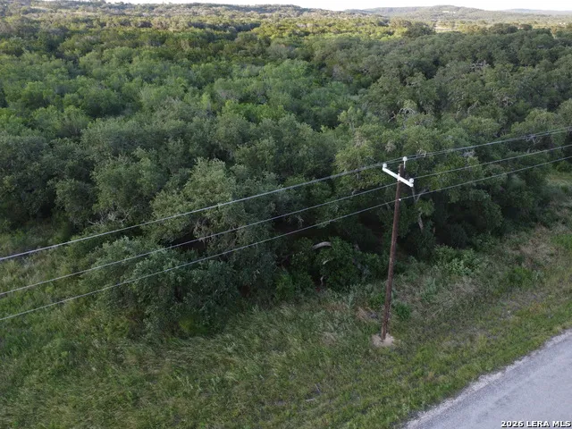 181 Grand Oaks Hondo, TX 78861