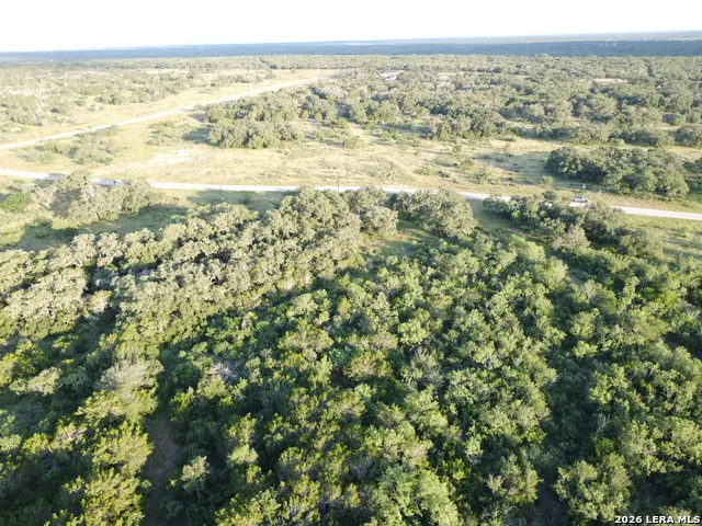 181 Grand Oaks Hondo, TX 78861