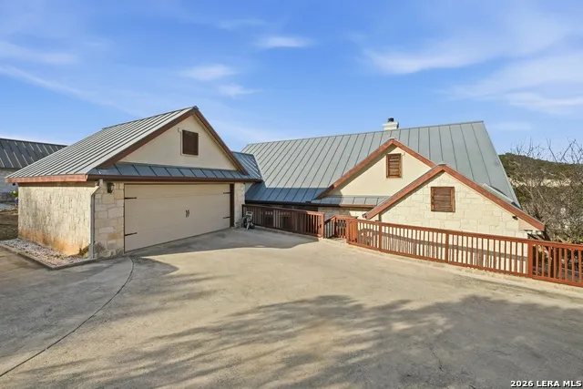 204 Tapatio Dr. W Boerne, TX 78006