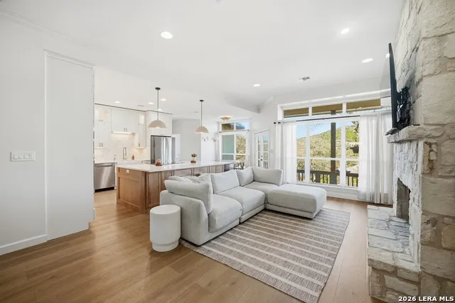 204 Tapatio Dr. W Boerne, TX 78006