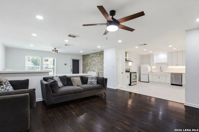 9831 Alexa Pl San Antonio, TX 78251