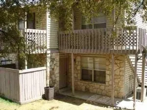5806 Shadow Glen San Antonio, TX 78240