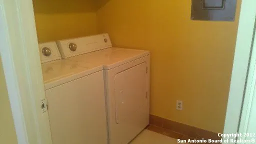 5806 Shadow Glen San Antonio, TX 78240