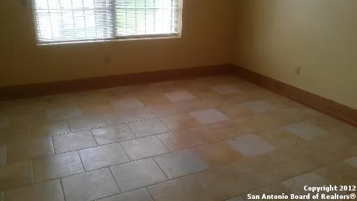 5806 Shadow Glen San Antonio, TX 78240