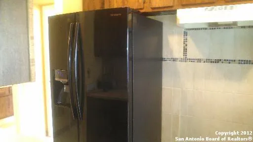 5806 Shadow Glen San Antonio, TX 78240
