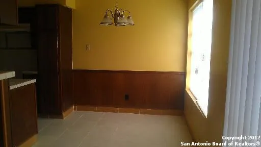 5806 Shadow Glen San Antonio, TX 78240