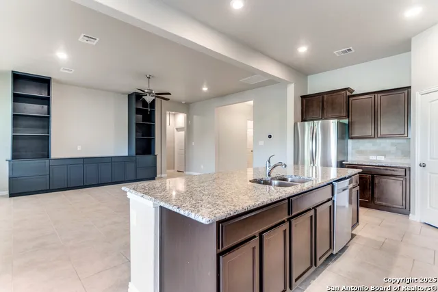 29633 ELKHORN RDG Boerne, TX 78015