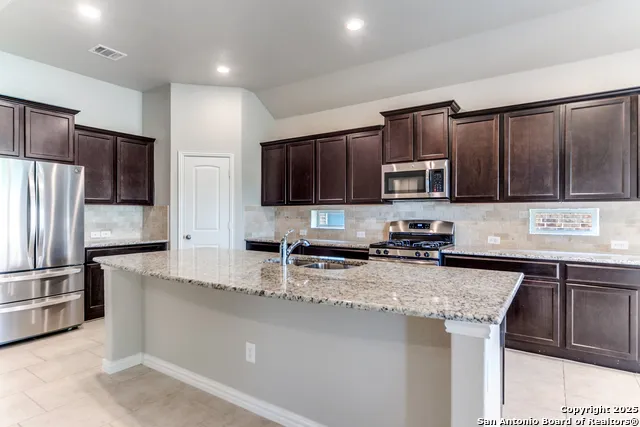 29633 ELKHORN RDG Boerne, TX 78015