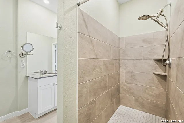 5340 CLOVES COVE St Hedwig, TX 78152