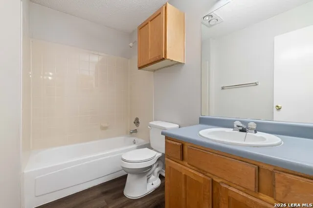 9213 SHADOW CREST DR Unit 9213 Converse, TX 78109