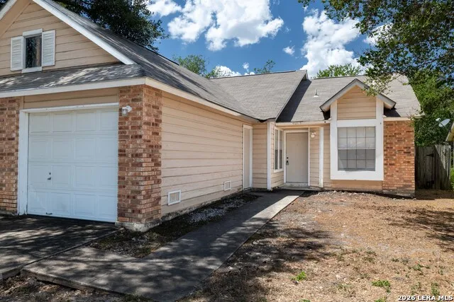 9213 SHADOW CREST DR Unit 9213 Converse, TX 78109