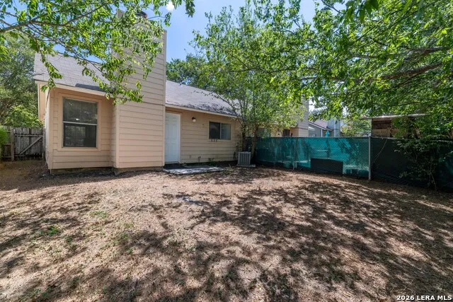 9213 SHADOW CREST DR Unit 9213 Converse, TX 78109
