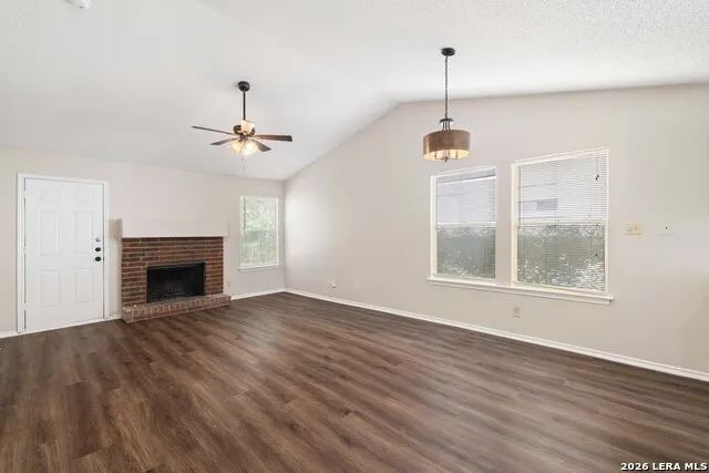 9213 SHADOW CREST DR Unit 9213 Converse, TX 78109