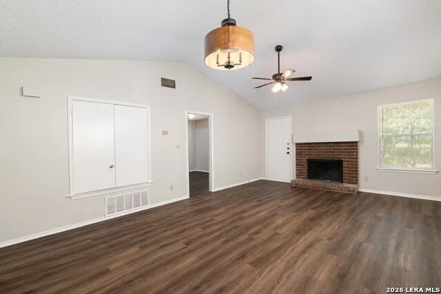 9213 SHADOW CREST DR Unit 9213 Converse, TX 78109
