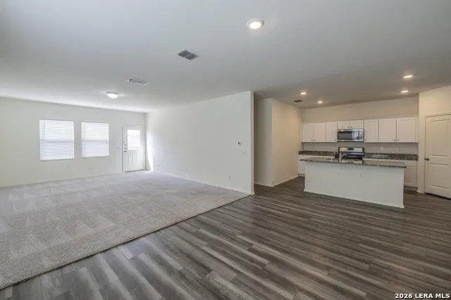 5203 Winding Stream St Hedwig, TX 78152