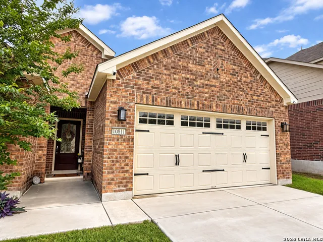 10811 Yaupon Holly Helotes, TX 78023