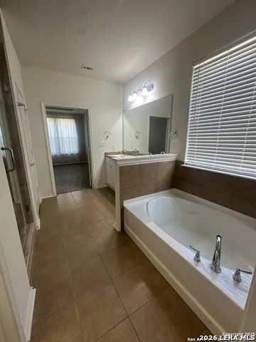 10811 Yaupon Holly Helotes, TX 78023
