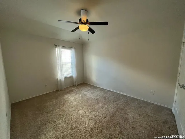 10811 Yaupon Holly Helotes, TX 78023