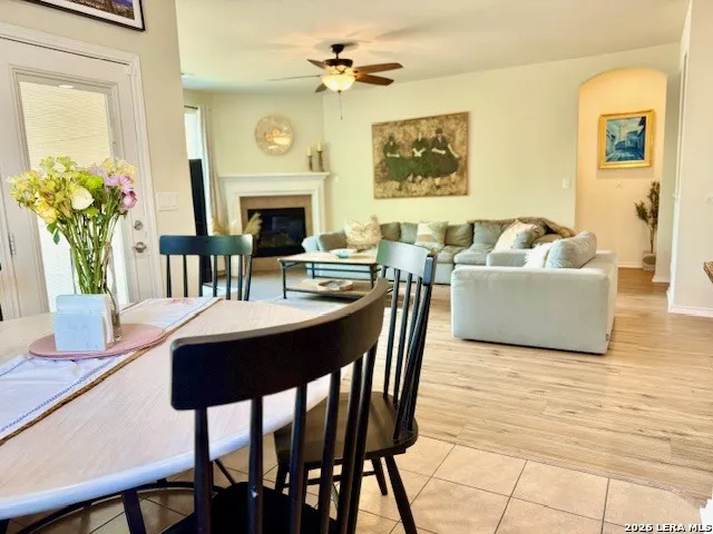 10811 Yaupon Holly Helotes, TX 78023