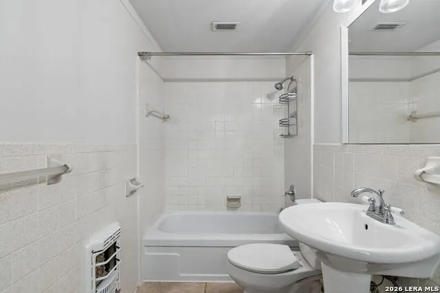 225 NORTH ST Boerne, TX 78006