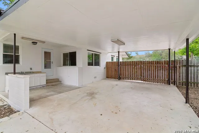 225 NORTH ST Boerne, TX 78006