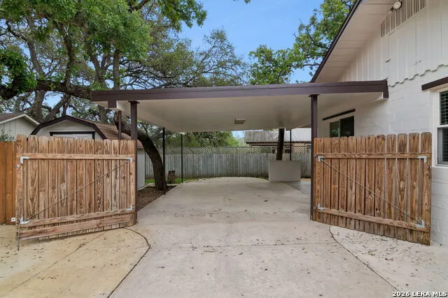 225 NORTH ST Boerne, TX 78006