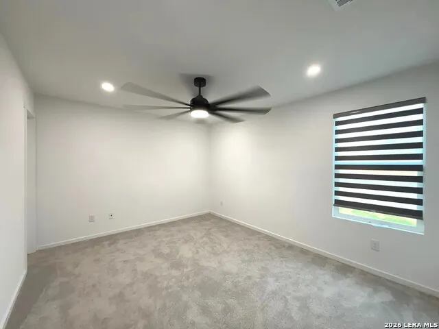6914 Dorato Ridge Elmendorf, TX 78112