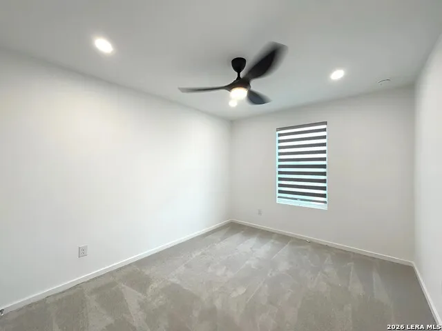 6914 Dorato Ridge Elmendorf, TX 78112