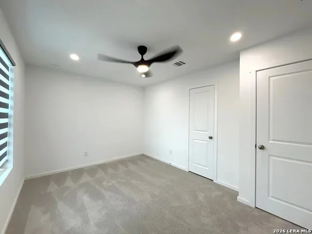 6914 Dorato Ridge Elmendorf, TX 78112