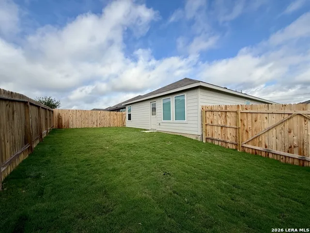 311 MOSCATO RD New Braunfels, TX 78130