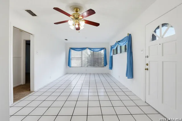 271 WAYSIDE DR San Antonio, TX 78213