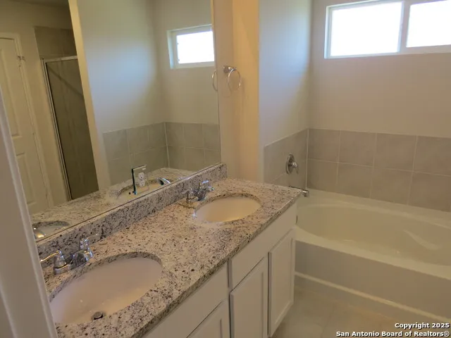 117 GRAND RPDS Cibolo, TX 78108