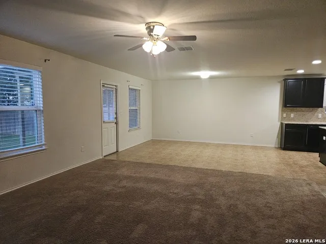 178 Hidden Knoll Selma, TX 78154