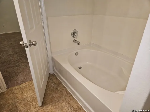 178 Hidden Knoll Selma, TX 78154