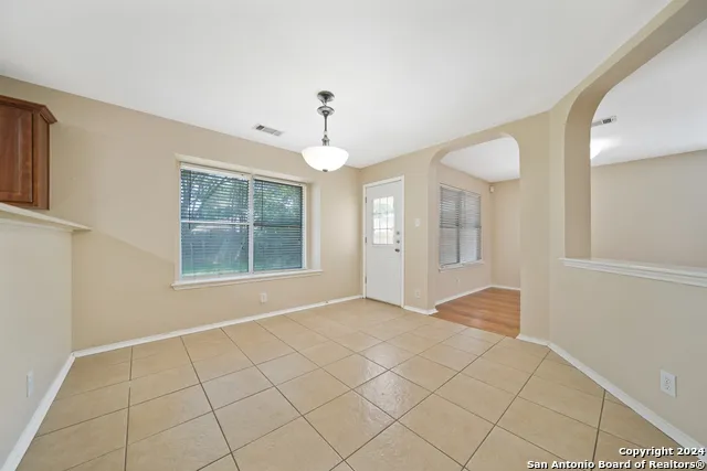 8926 VALHALLA Selma, TX 78154