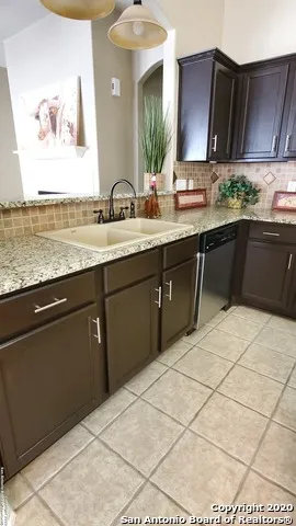 533 THOREAU TRL Schertz, TX 78154