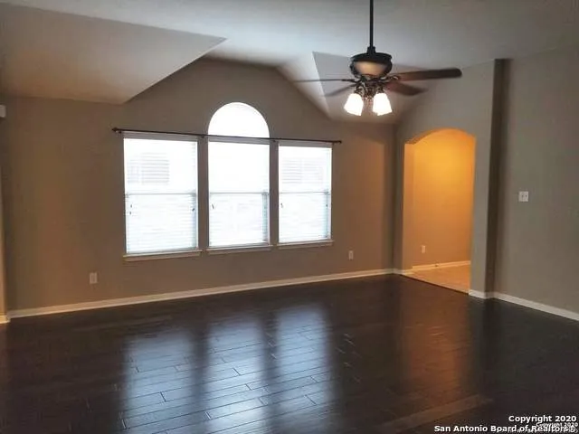 533 THOREAU TRL Schertz, TX 78154
