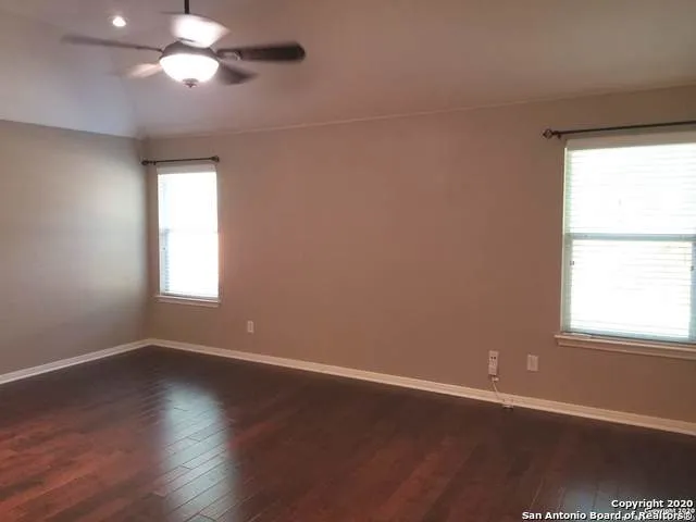533 THOREAU TRL Schertz, TX 78154